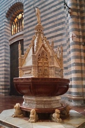 depositphotos_220912138-stock-photo-baptismal-font-cathedral-orvieto-italy.jpg